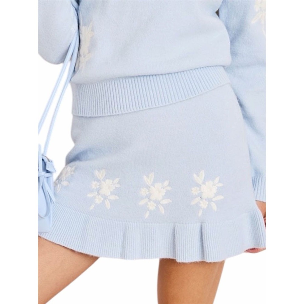 Francesca's Knit Mini Skirt Women XL Blue Floral Embroidered Ruffle‎ Hem 702FR - Picture 1 of 11